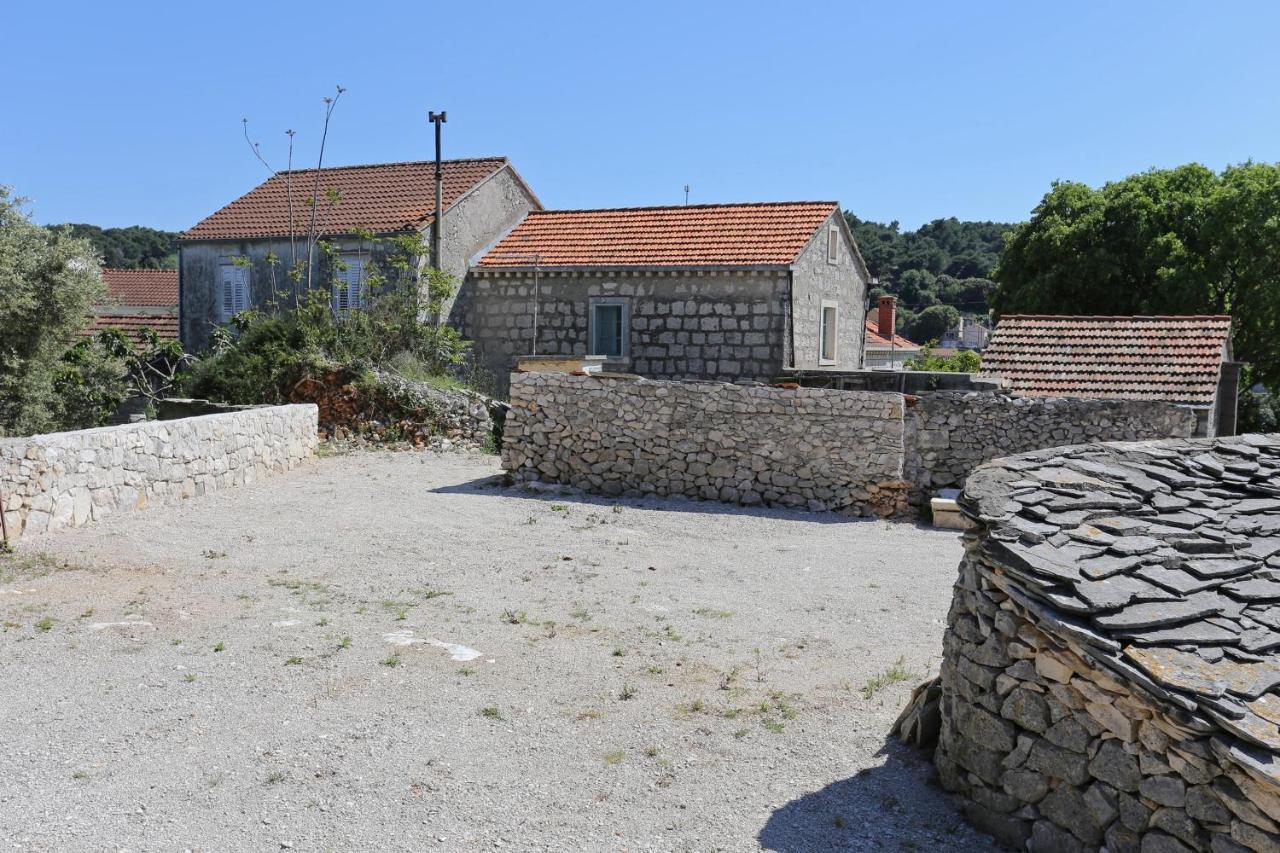 Apartments With A Parking Space Lumbarda, Korcula - 4473 Bagian luar foto